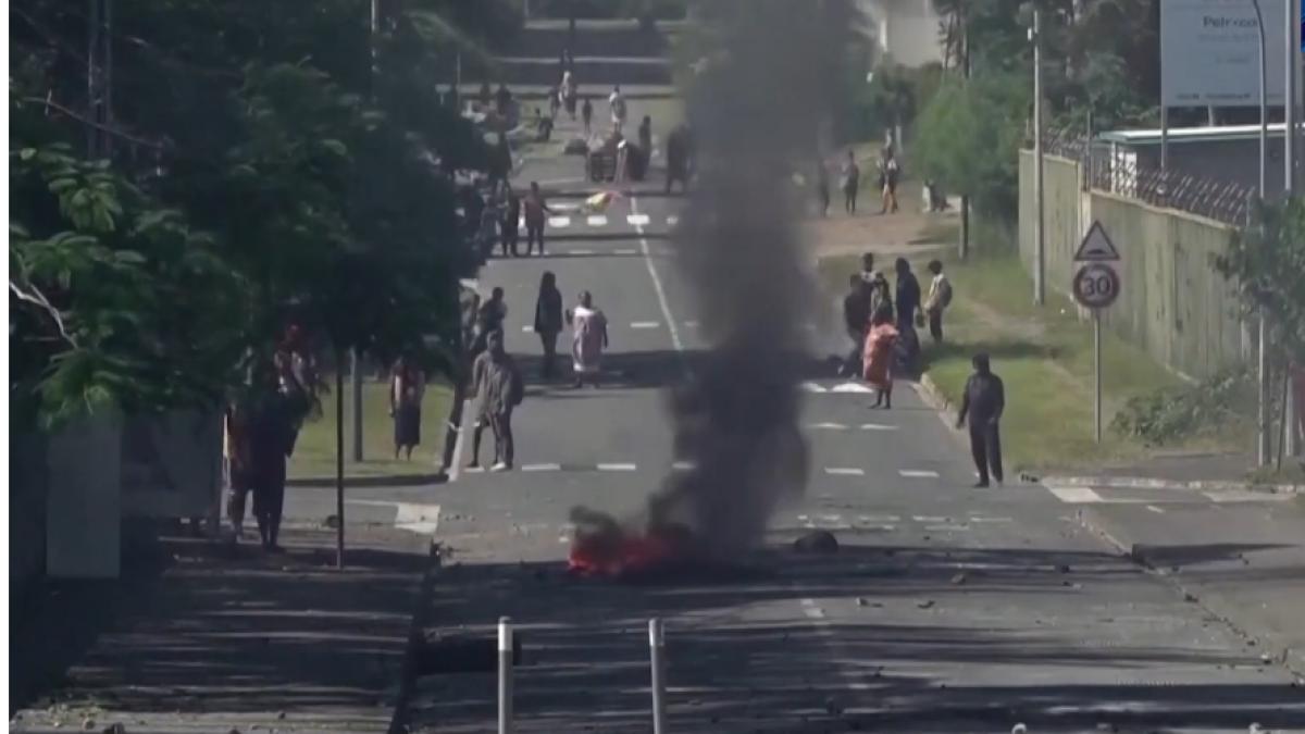 proteste-noua-caledonie-romani_35393400