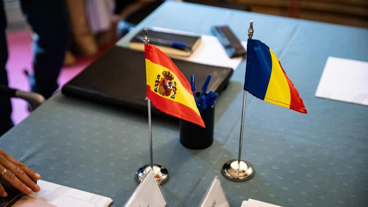 romania-spania-romani-spania-romani-in-spania-spania-steag-spania-romania_36148800