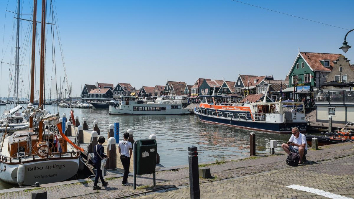 incident-nefericit-un-muncitor-roman-si-a-pierdut-viata-in-apele-unui-port-din-belgia_98294600