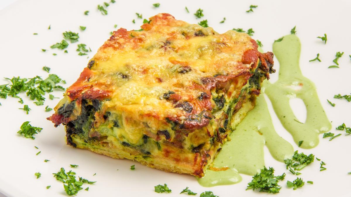 lasagna-cu-pesto-si-bechamel--un-preparat-delicios-care-iti-va-surprinde-oaspetii_45553700