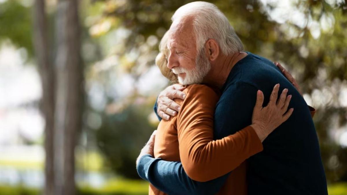 romani--arestati-in-spania--infractorii-jefuiau-batranii-prin-metoda-imbratisarii-afectuoase