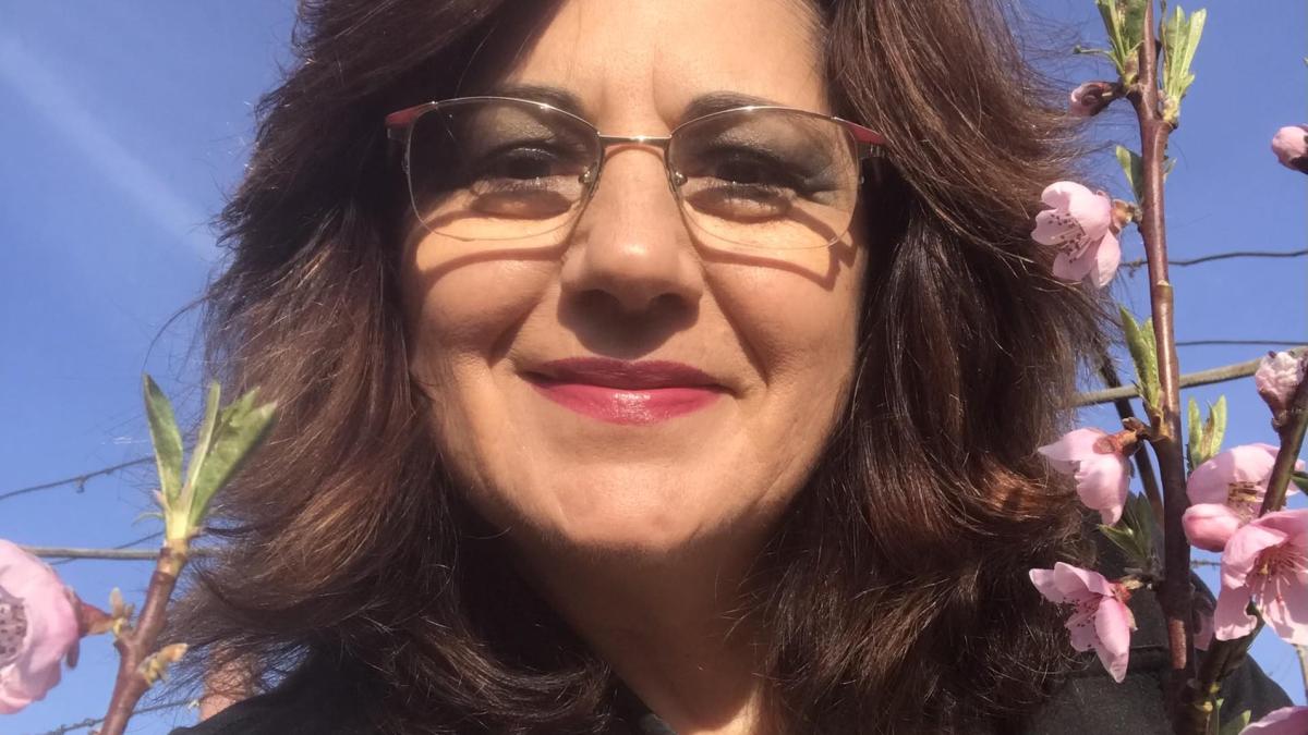 camelia-morda-baciu_02212000