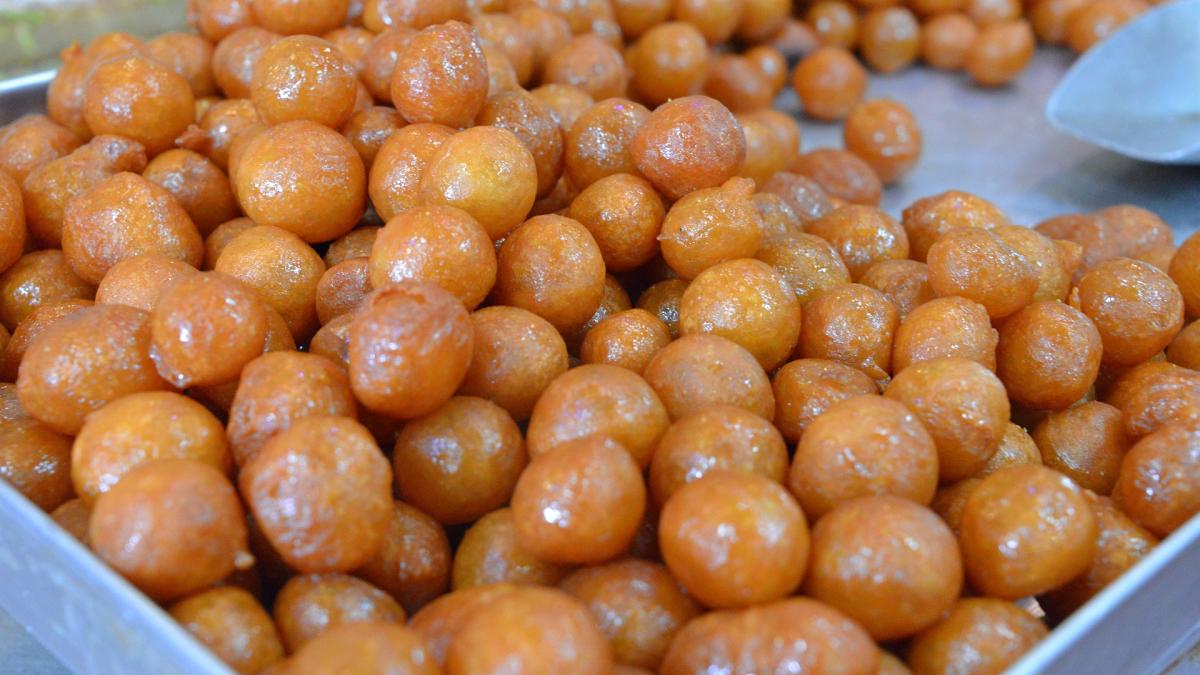 reteta-loukoumades-gogosi-grecesti--pufoase-si-insiropate_83367800