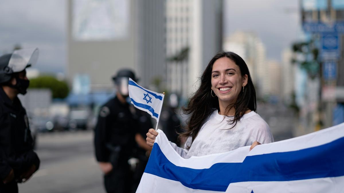 levi-meir-clancy-t-9dhl6pgw4-unsplash_19424900