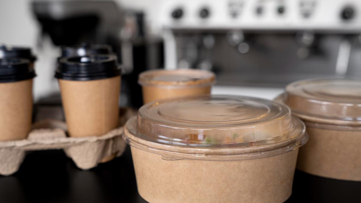 cercetatorii-au-gasit-3-600-de-substante-chimice-periculoase-pentru-oameni-in-ambalajele-alimentare_29284700