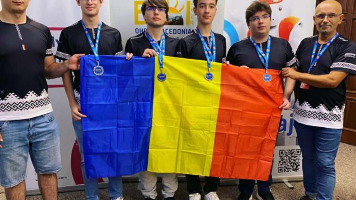 elevii-romani-au-castigat-patru-medalii-la-olimpiada-balcanica-de-informatica-din-macedonia-de-nord_35691900