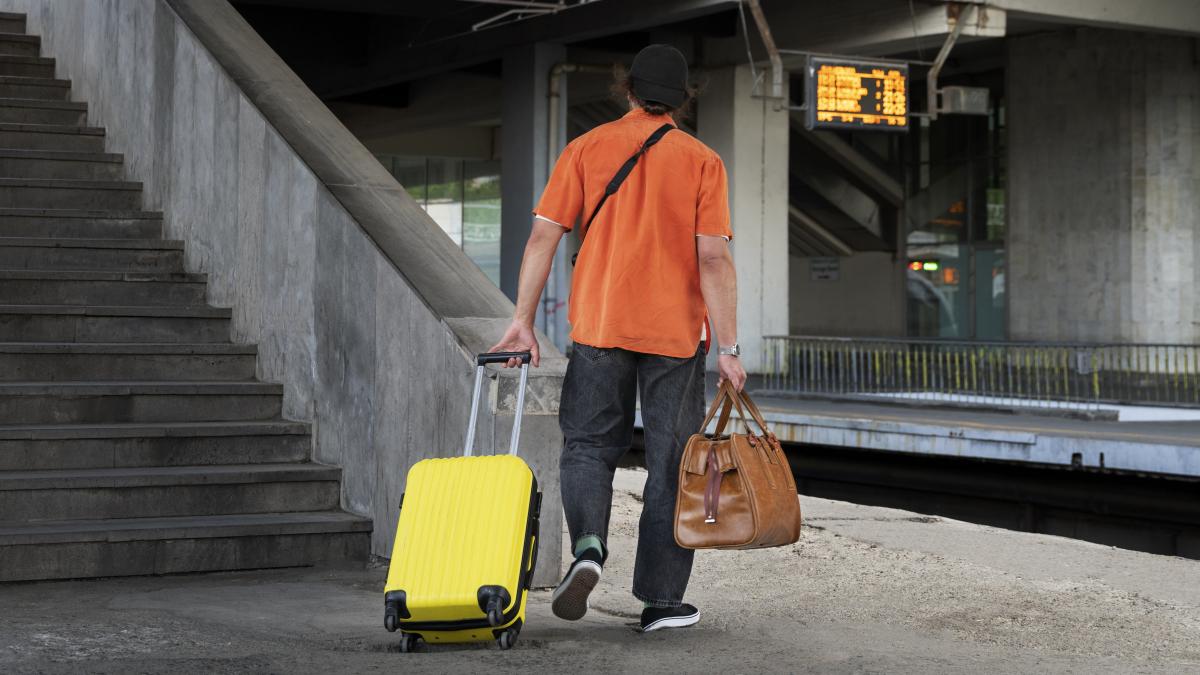 teama-de-necunoscut--prc-e2prc-80prc-9dgreulprc-e2prc-80prc-9d-luarii-deciziei-de-a-ramane-sau-pleca-din-tara_43455200