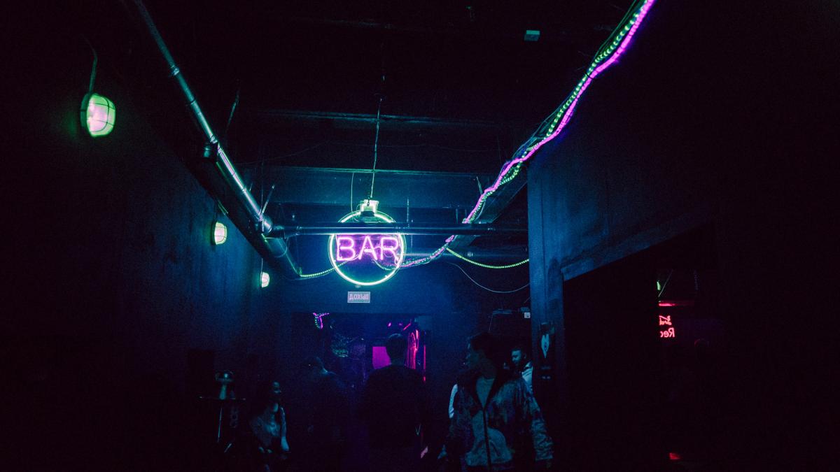 aleksandr-popov-qmn96a29luc-unsplash_95090200