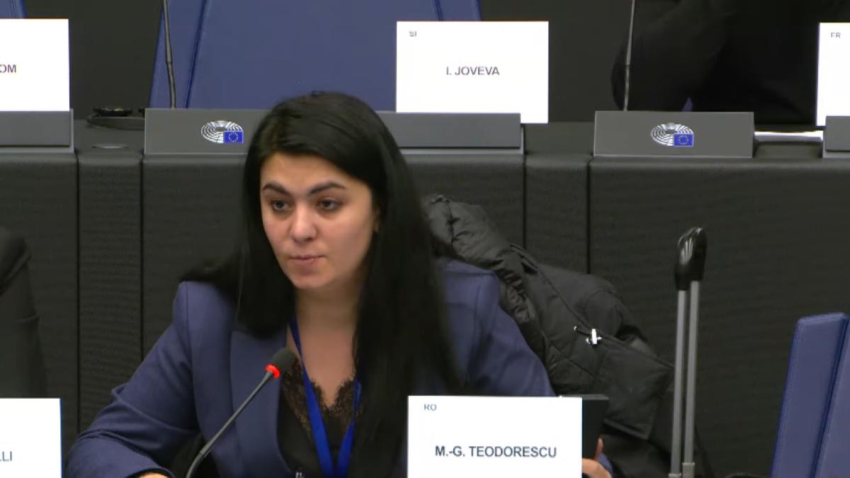 georgiana-teodorescu-ajutoare-inundatii_84060200