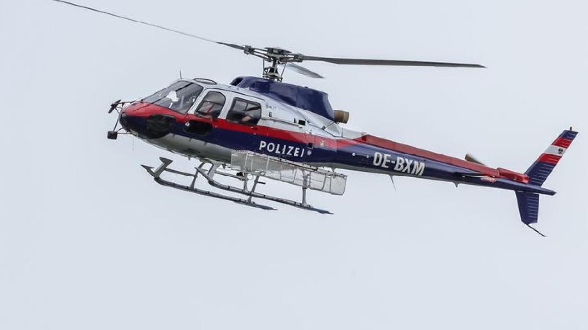 austria--un-sofer-roman--care-fugea-de-politie--a-intrat-cu-furgoneta-intr-o-casa--patru-pasageri-au-fost-raniti