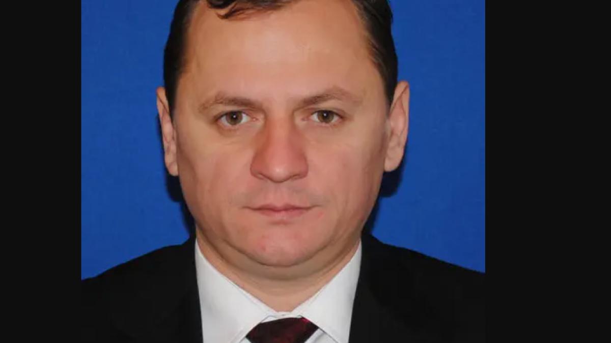 gabriel-vlase-sie_31748800