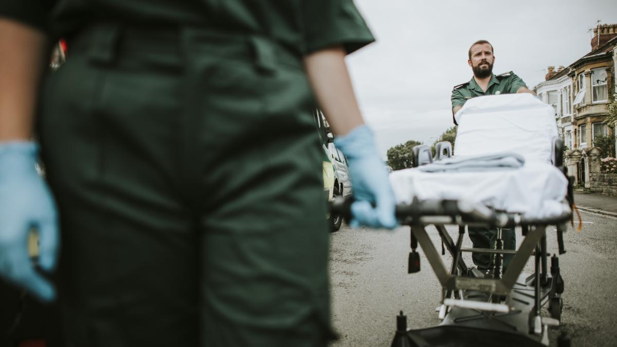 un-roman--fara-adapost--gasit-mort-in-italia--barbatul-se-ascundea-de-frig-sub-un-pasaj-din-mestre_45932200