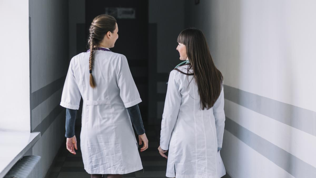 medici-tineri-romani_24164100