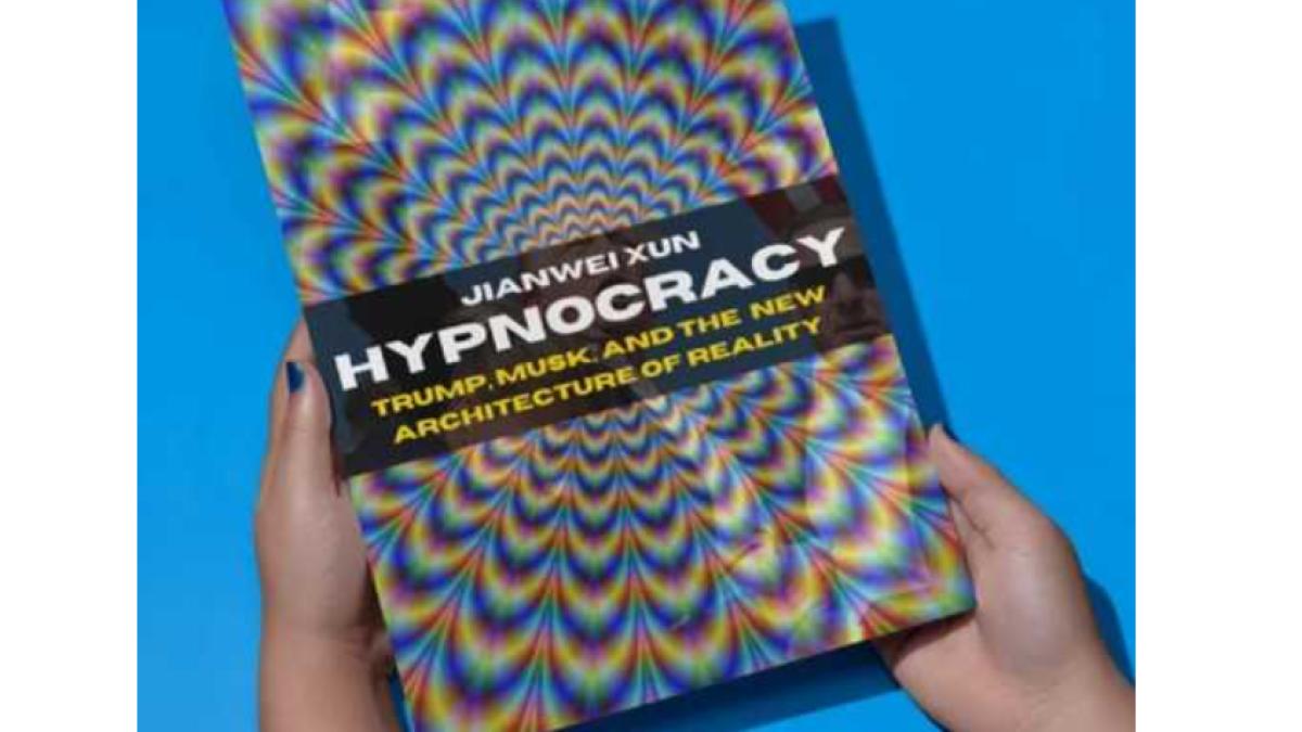 autorul-volumului-hypnocracy_39646200