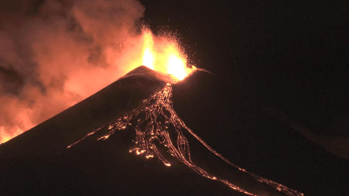vulcan-etna_07337600