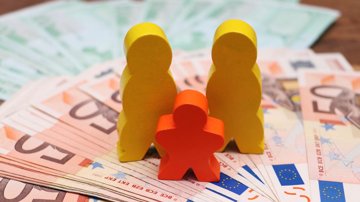 salarii-spania-salariati_25063300