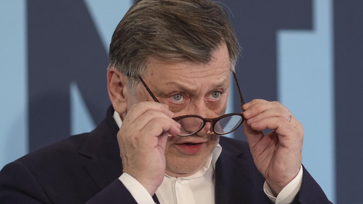 crin-antonescu-conferinta-de-presa_48234900