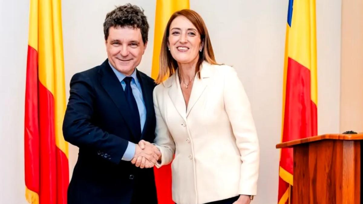 nicusor-dan-metsola-roberta_75765200