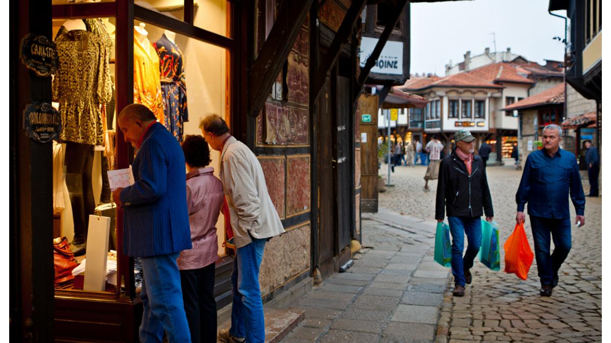 romani-la-cumparaturi-in-bulgaria_91776300