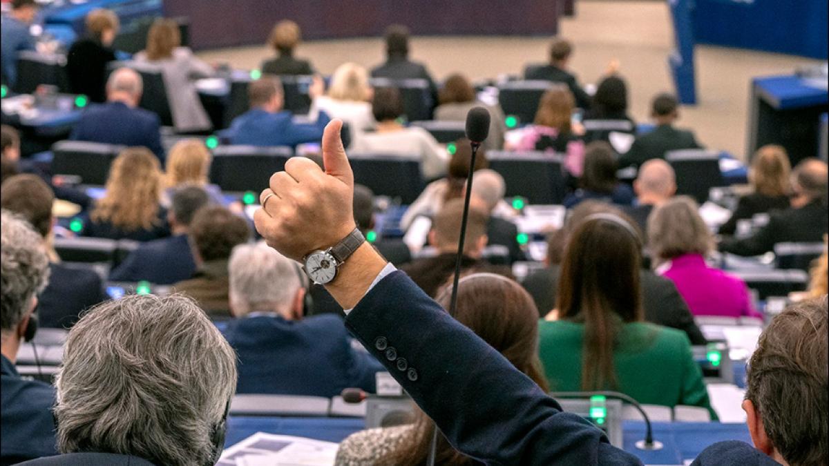 motiune-cenzura-parlamentul-european_17070900