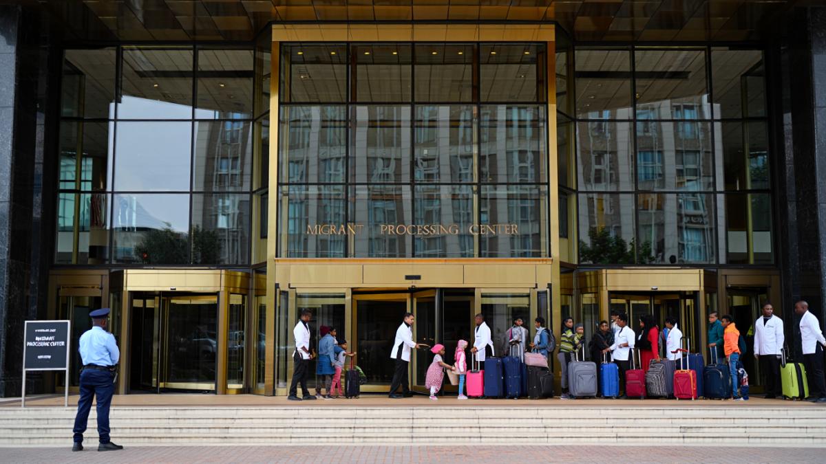 hotel-transformat-in-centru-pentru-migranti_55740400