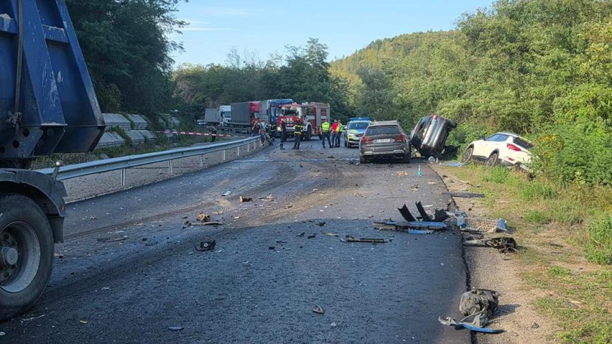 accident-veliko-tarnovo-doi-romani-morti_18690200