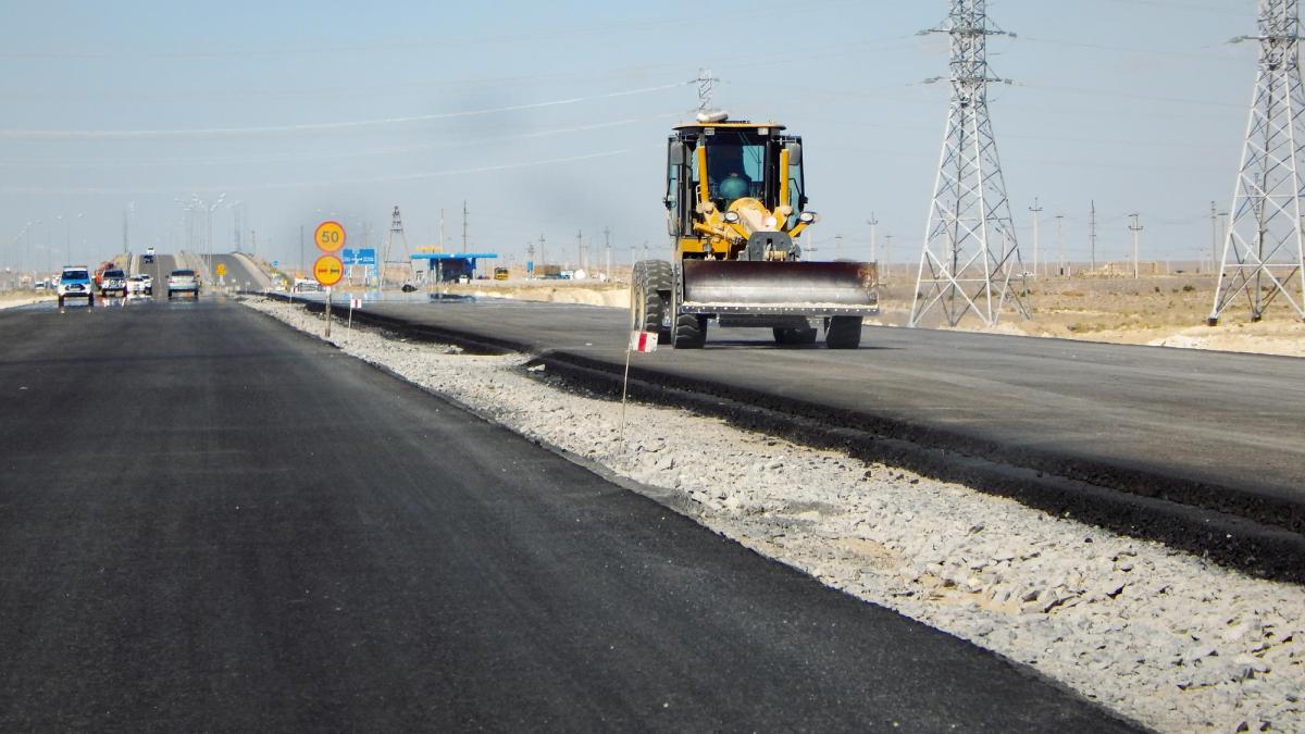 asfalt-spania-paie-de-grau_92657100