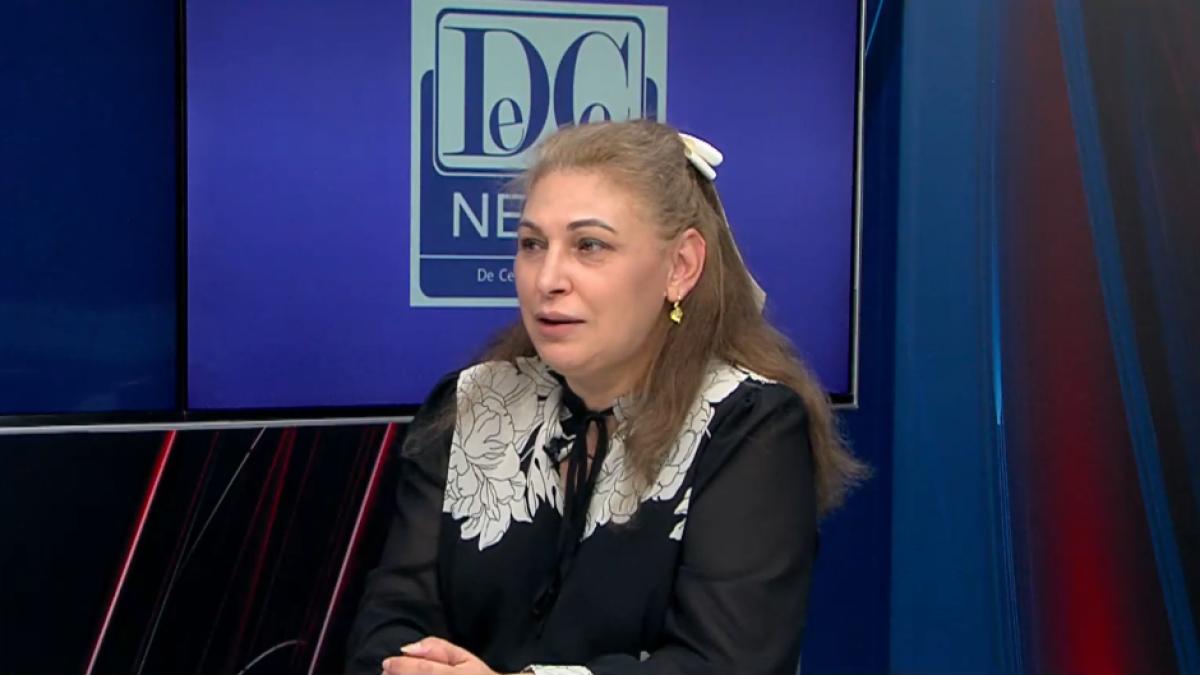 profesoara-de-romani-elena-radu_87354600