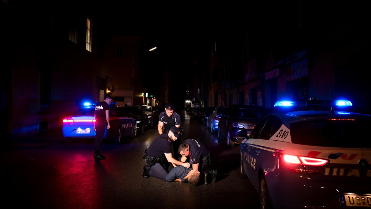roman-arestat-in-italia-de-politie-noaptea-carabinieri_58737600