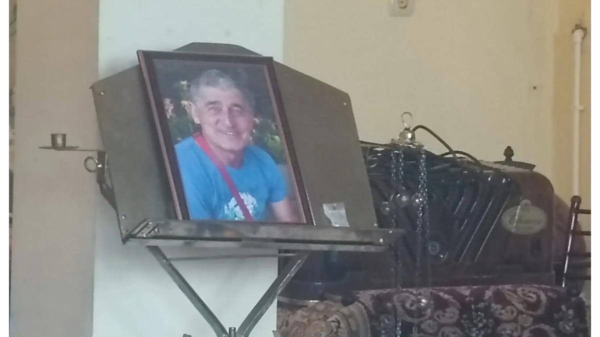 trup-neinsufletit-octav-stroici_86349500