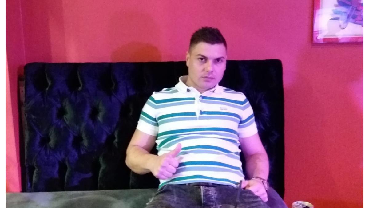 adrian-stan_44347900