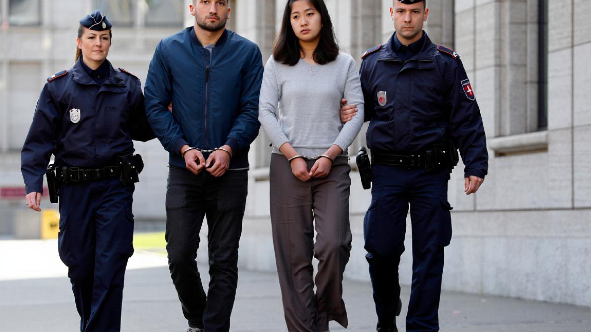 roman-si-sotia-filipineza-arestati_50953500