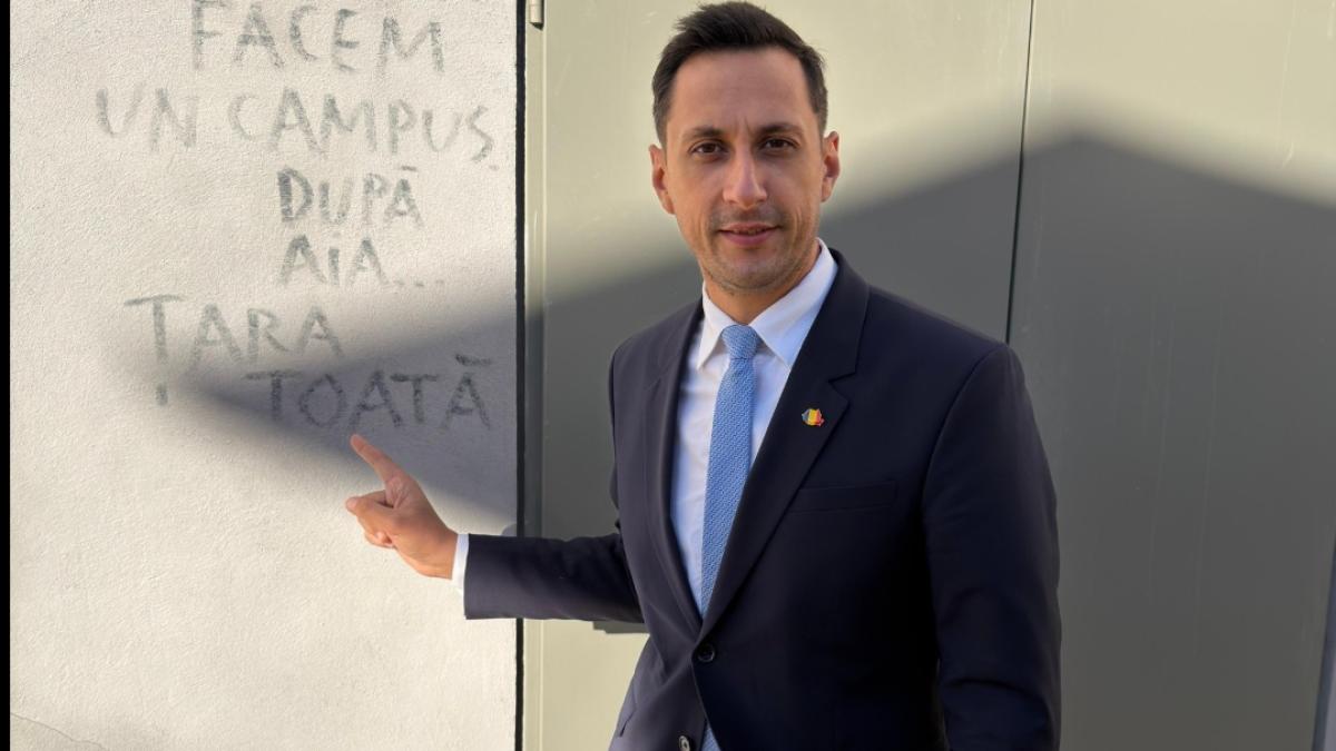 vlad-gheorghe-facebook_56833500