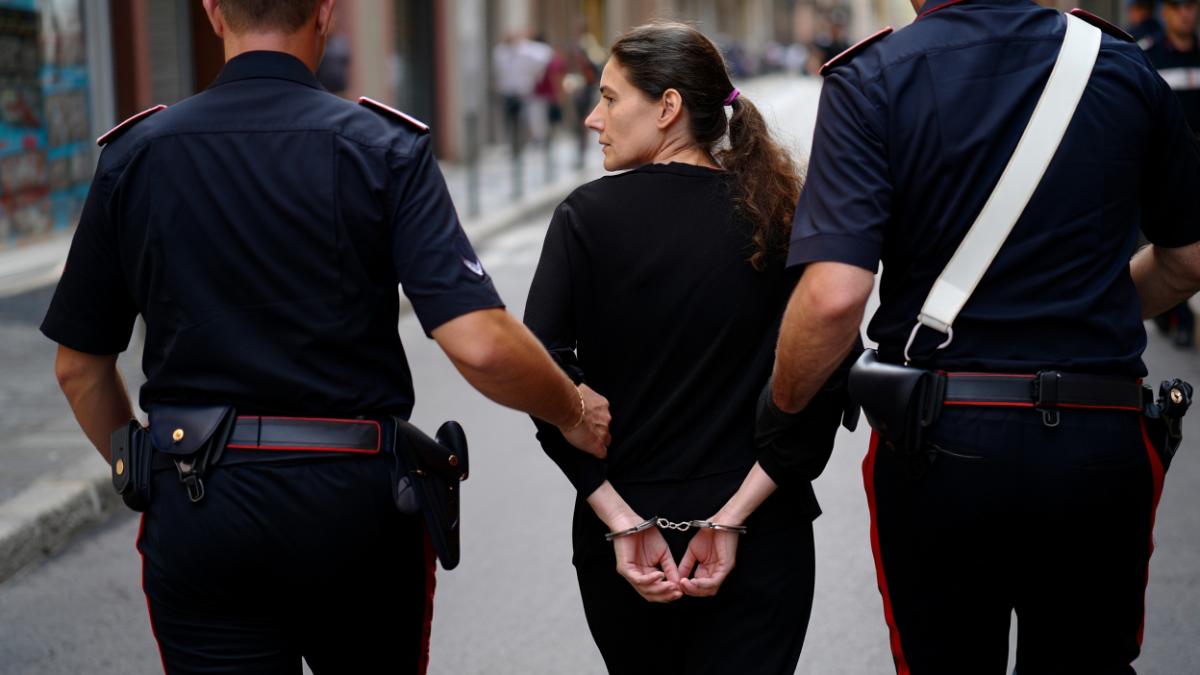 romanca-din-italia-arestata_59747500