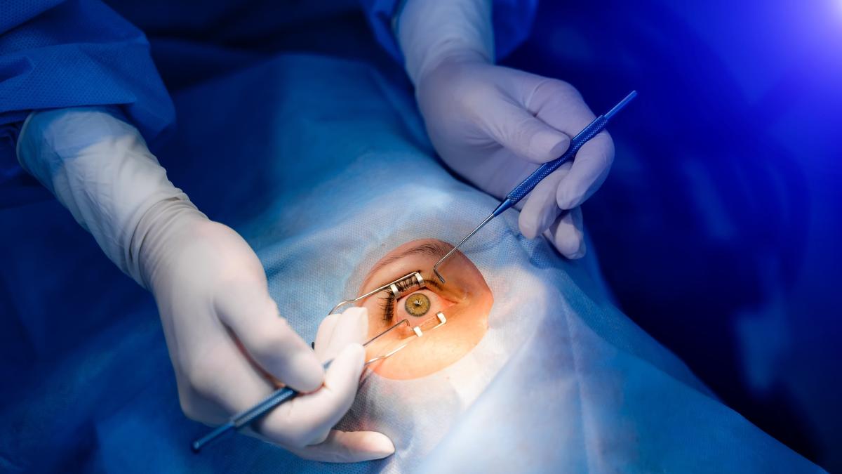 vierme-ochi-operatie-franta_36259200