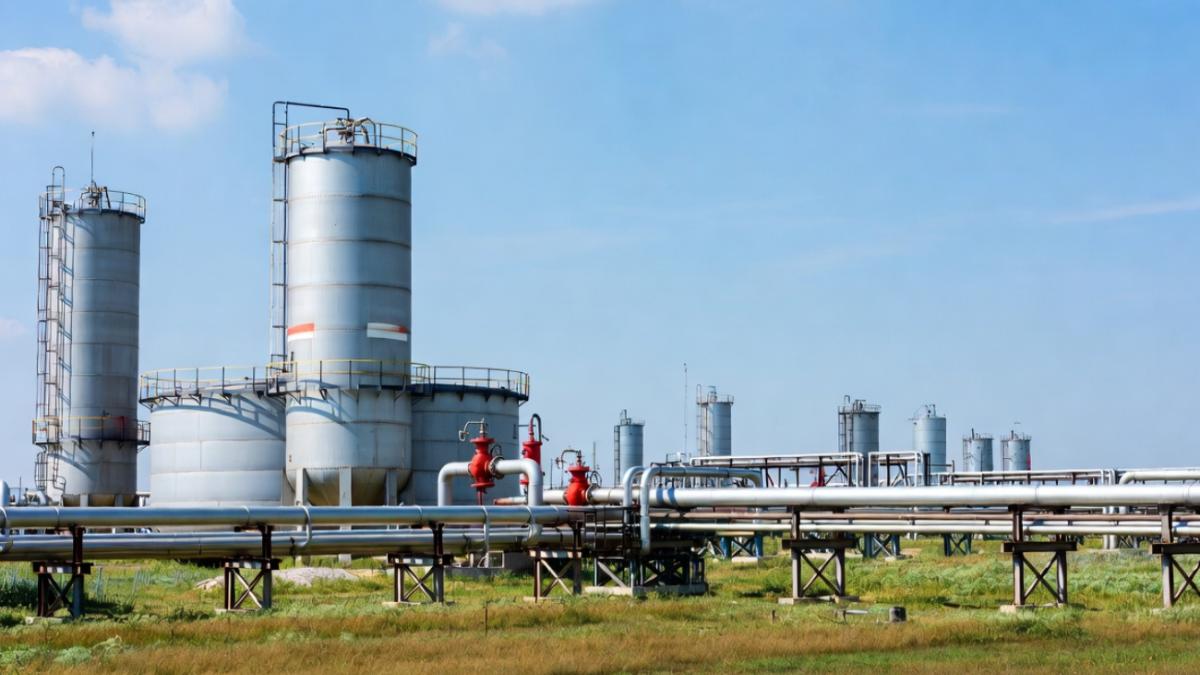 rafinarie-rusia-benzina-rusia-combustibil-petrol-rusia_50464300