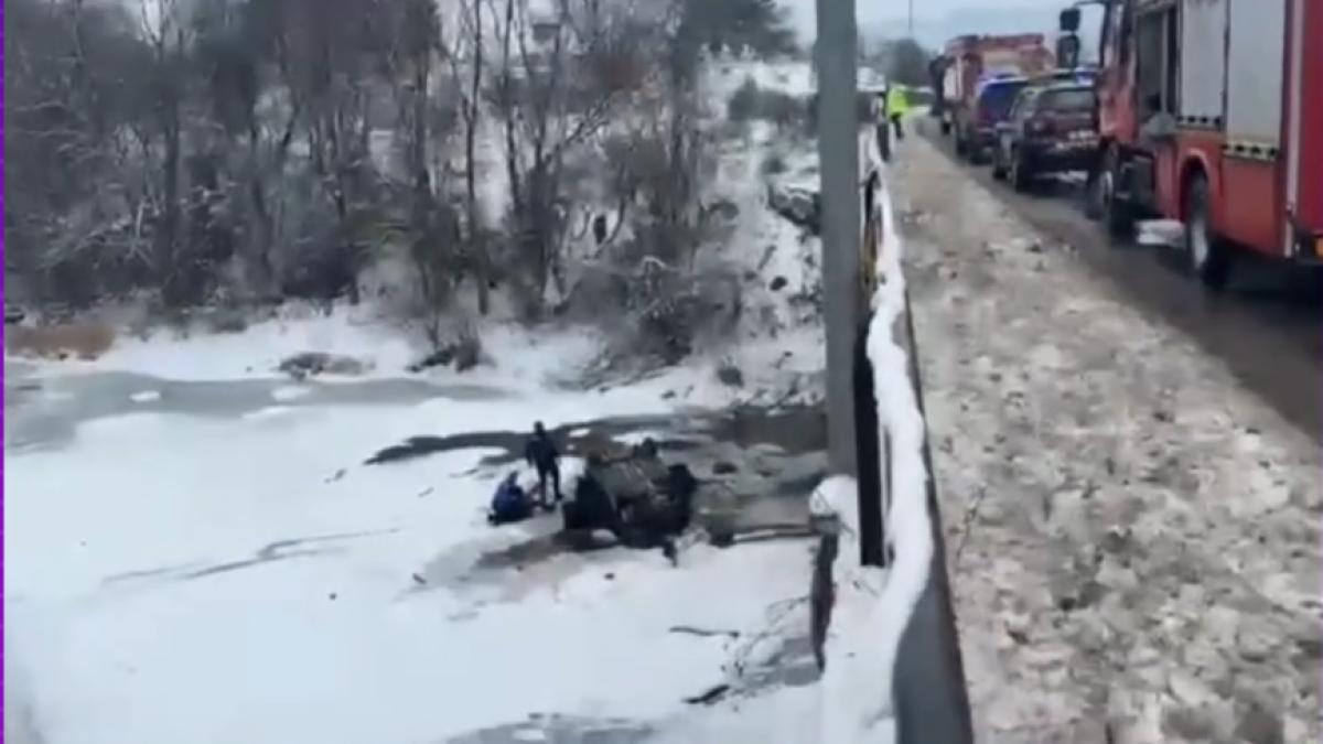 masina-cazuta-rau-bistrita_28711500