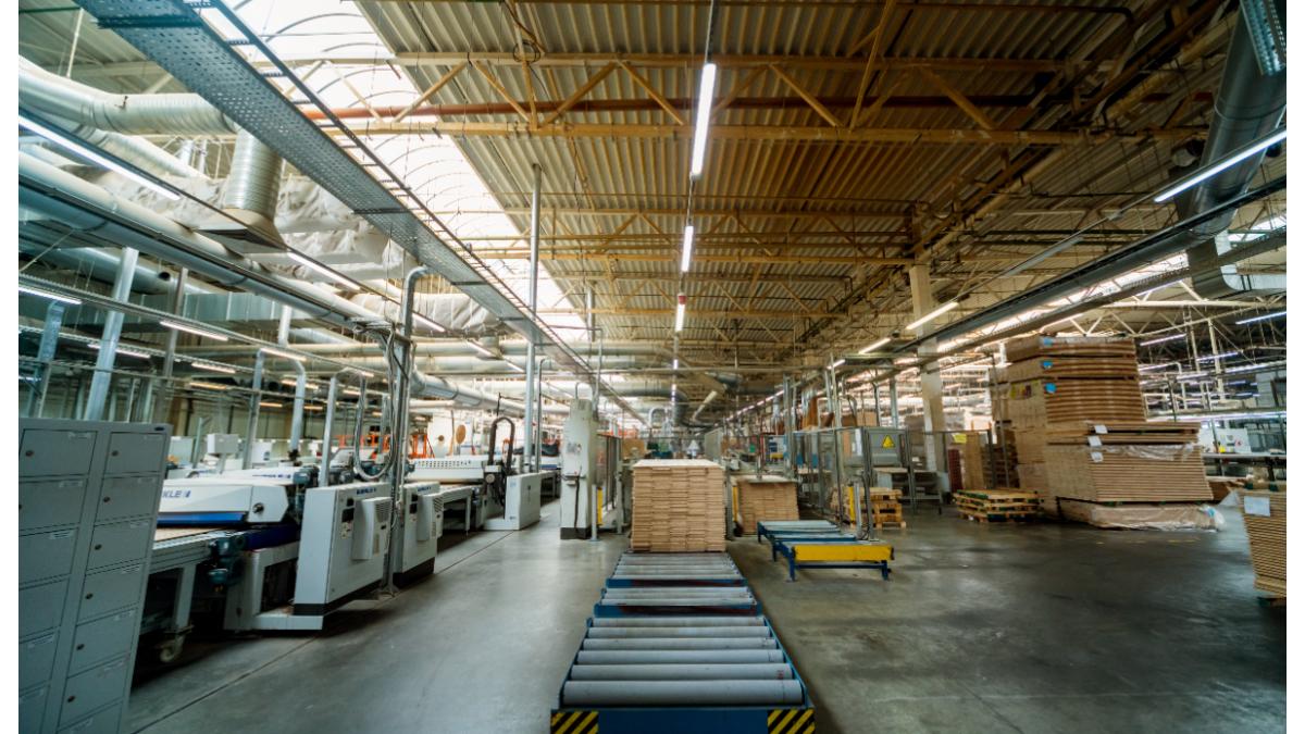 fabrica-romania_68889700