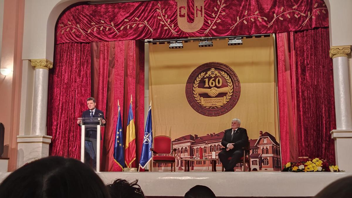 Nicușor Dan, la Colegiul Național „Unirea”, Focșani