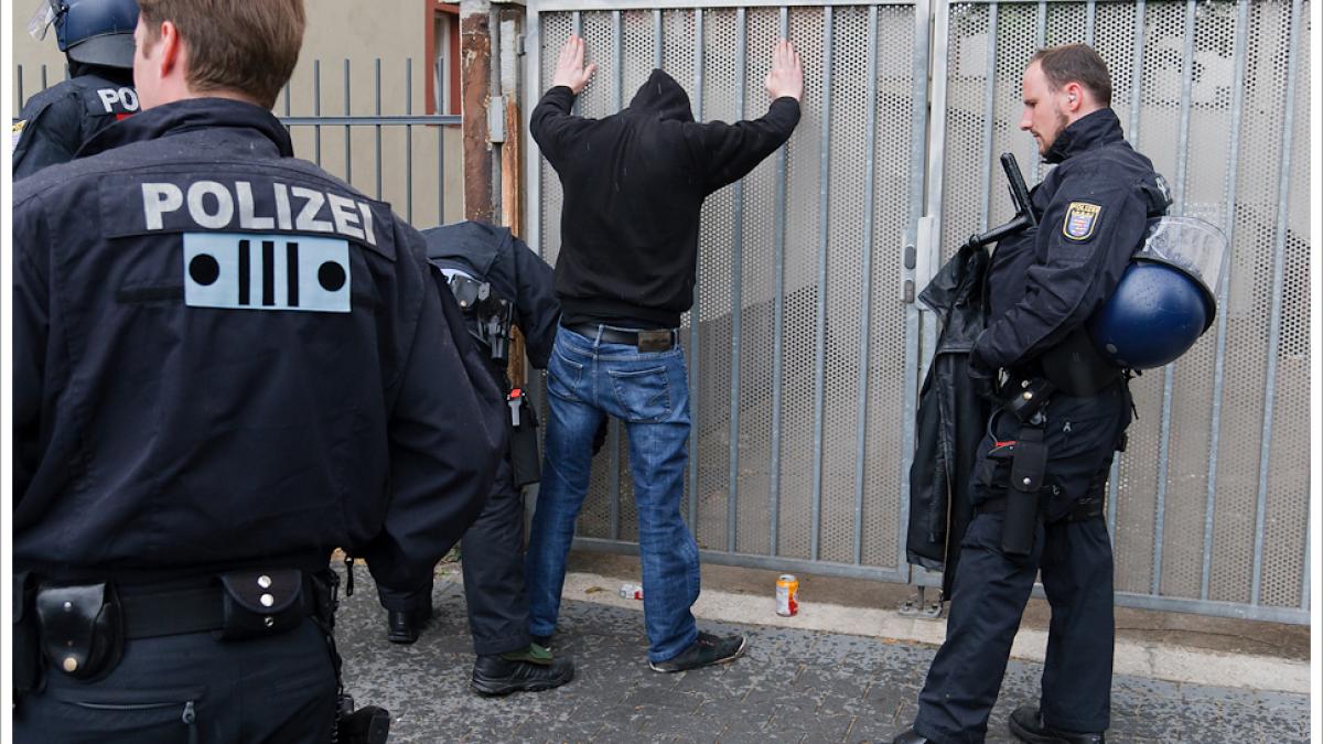politie-germania-razie-politisti-germania-arestat_60785000