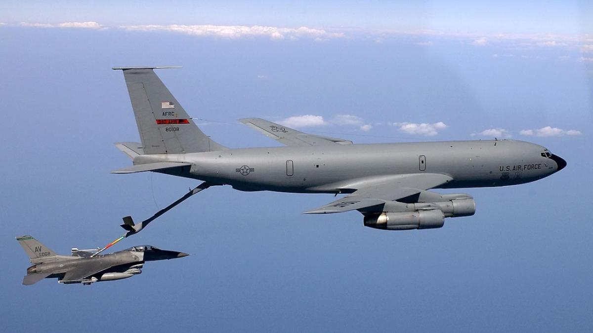 KC-135 Stratotanker