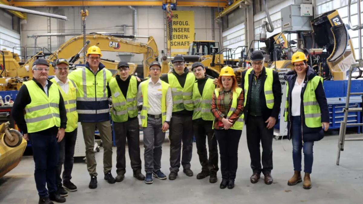 absolventi scoli profesionale grupul zeppelin