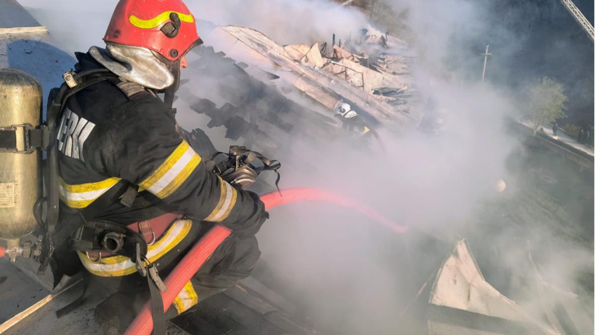 Incendiu Manastirea Bistrita