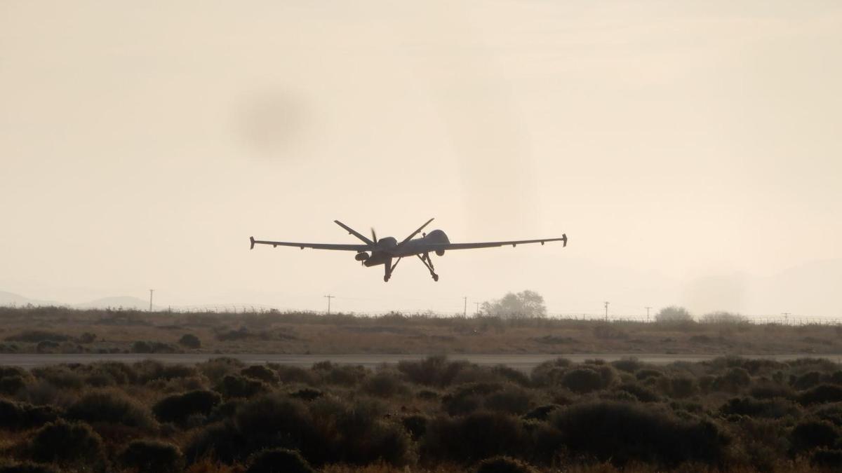 drone-drona_10714700