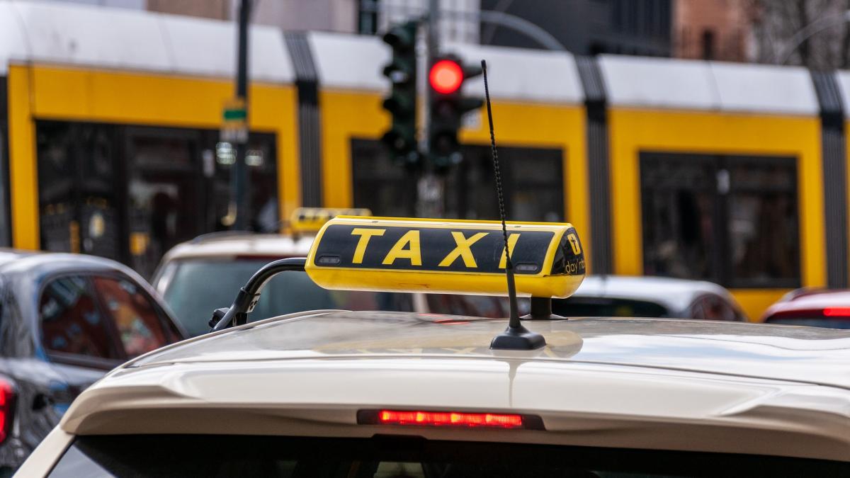 roman-din-italia--repatriat-pentru-numeroase-jafuri--barbatul-mergea-la-furat-noaptea-cu-taxiul_28430300