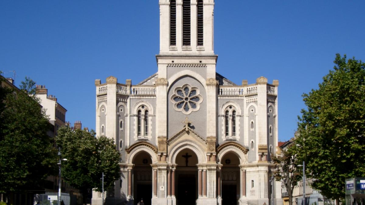 caterala Saint Charles din Saint Etienne