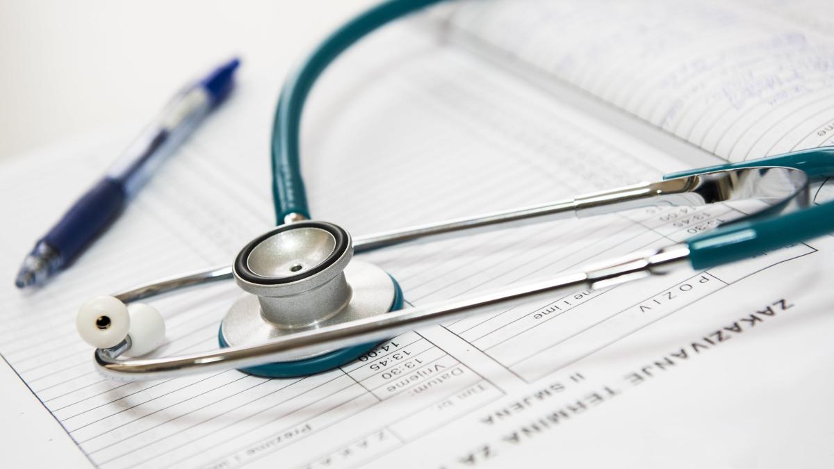 romani-vor-primi-mai-putini-bani-pentru-concediile-medicale--incepand-cu-1-ianuarie-2024_62508800