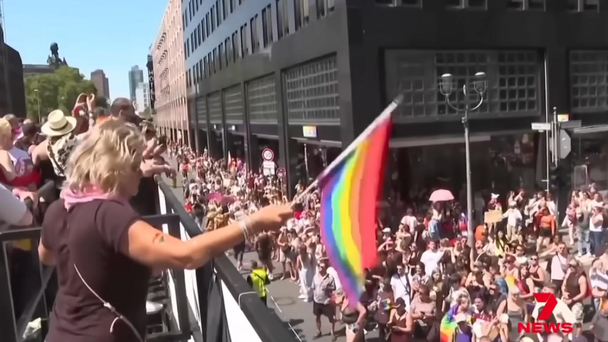 gay parade berlin atac
