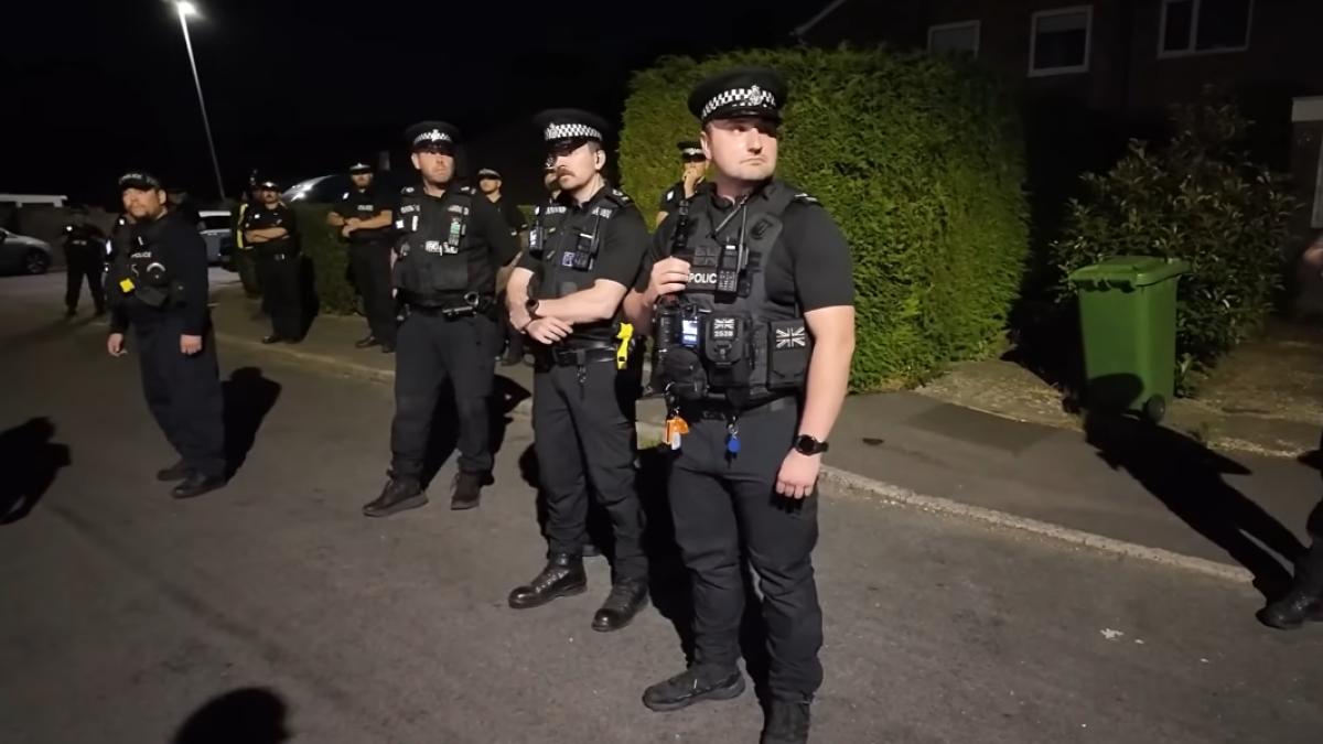 violente anglia imigranti