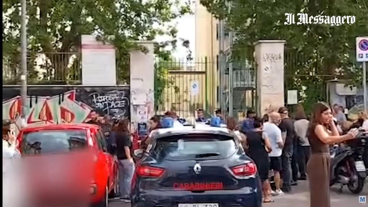 atac la o scoala din roma